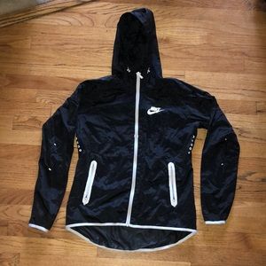 NIKE Black medium lightweight  jacket